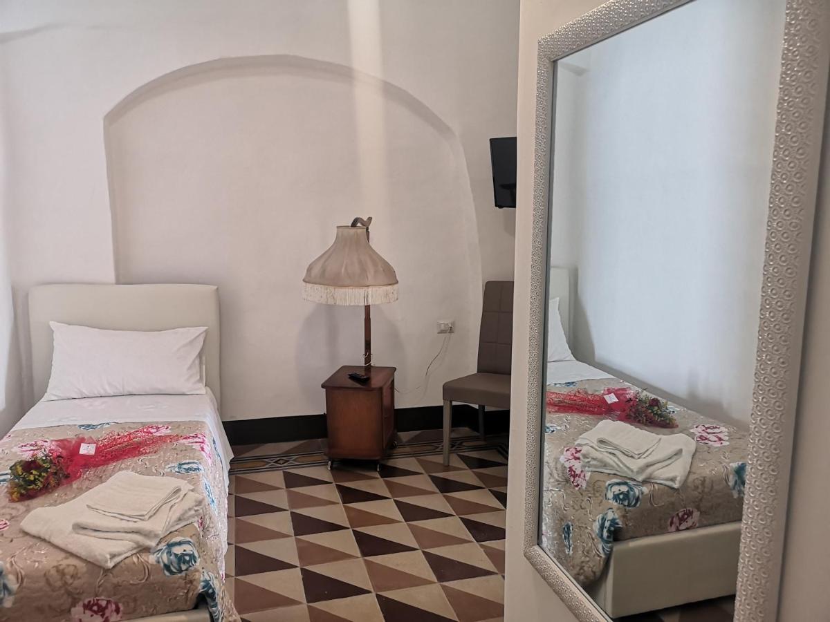 B & B San Giovanni 9 Gallipoli Buitenkant foto
