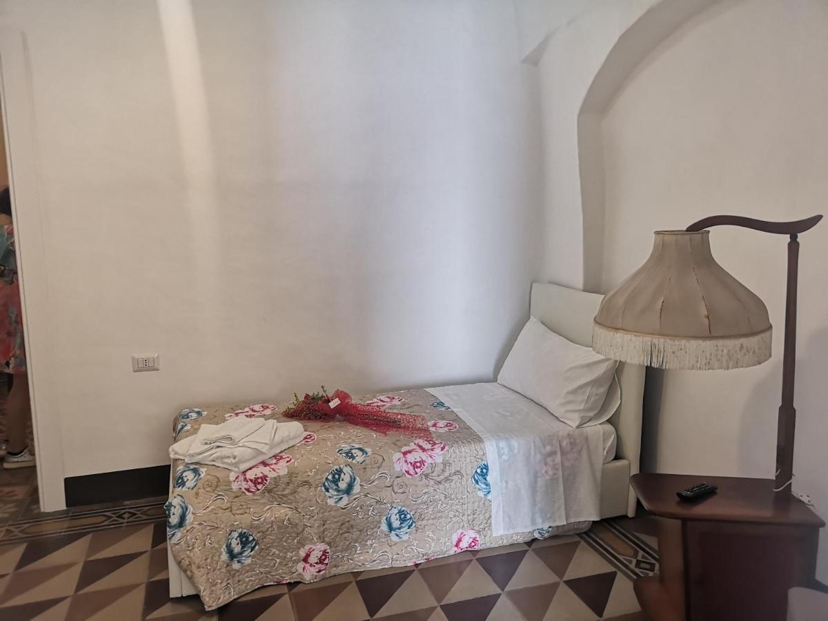 B & B San Giovanni 9 Gallipoli Buitenkant foto